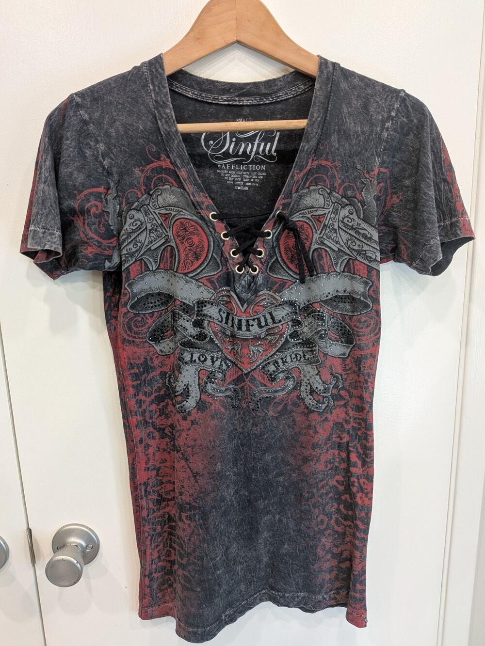 Sinful by Affliction Womens Small Lace Up Y2k Grunge Gothic Glam McBling TShirt